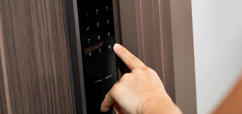 Smart Electric Locks Replacement Services in Commerce, CA