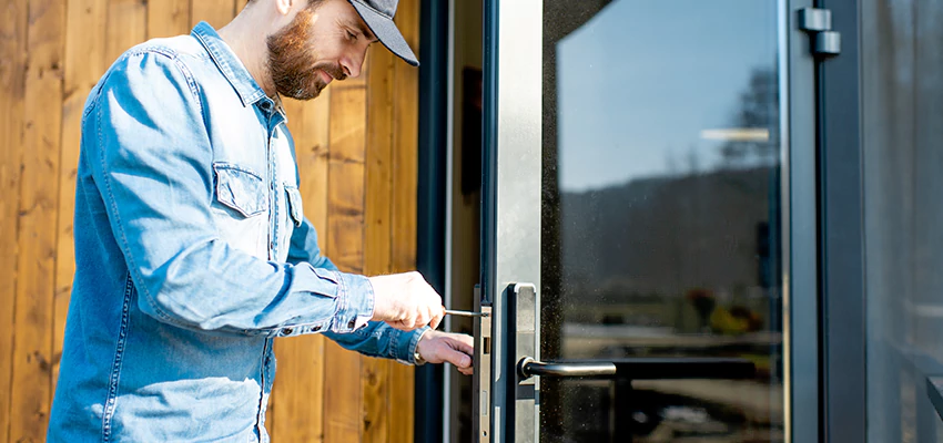 Frameless Glass Storefront Door Locks Replacement in Commerce, CA
