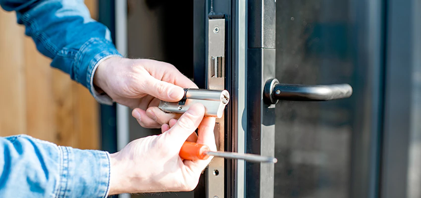 Eviction Locksmith For Lock Repair in Commerce, CA