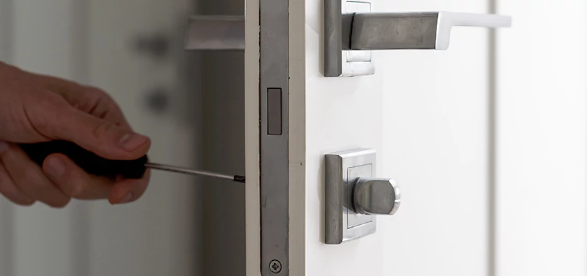 Key Programming Locksmith Open Now in Commerce, California